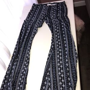 Flowy designed pants